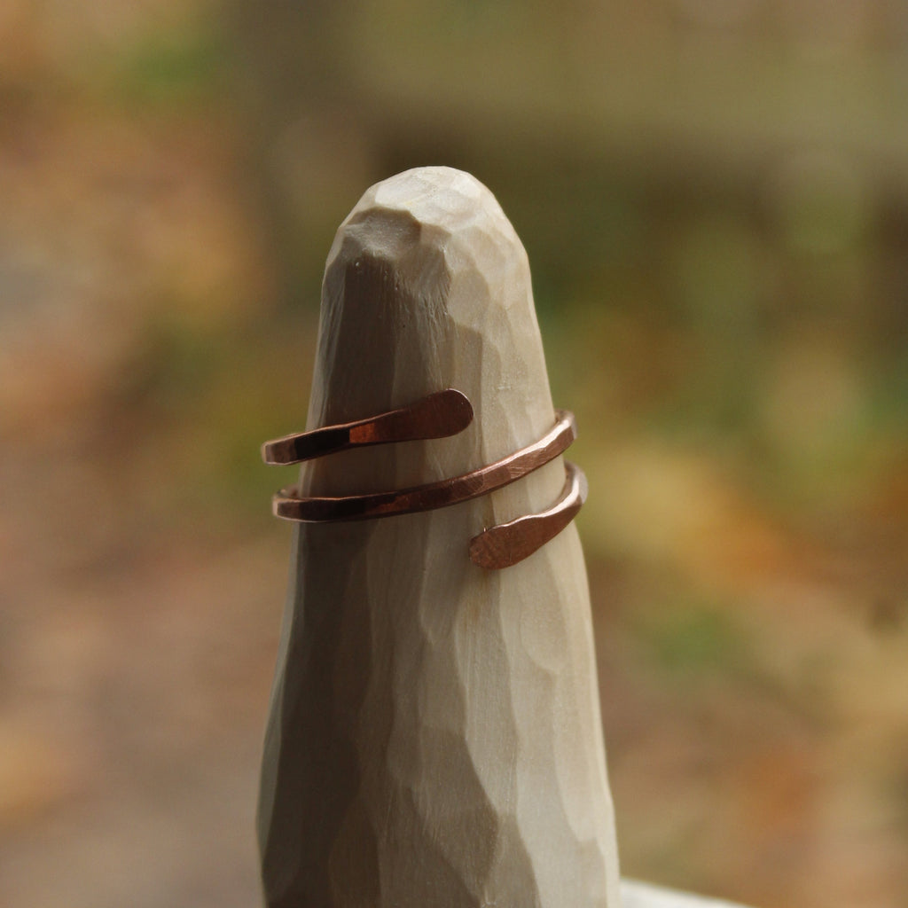 Coiled hug ring